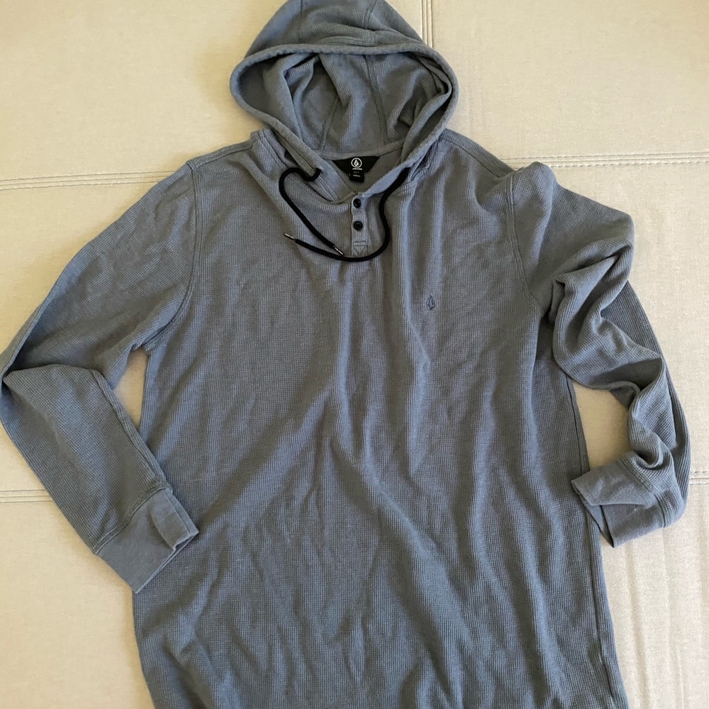 Volcom hooded shirt